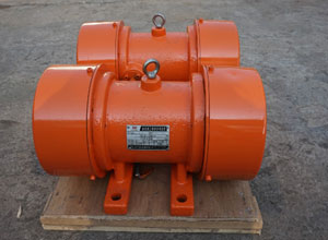 5.5KW YZU-100-4񶯵